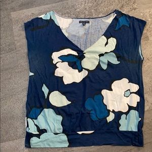 American eagle banded sleeveless floral shirt 🌸